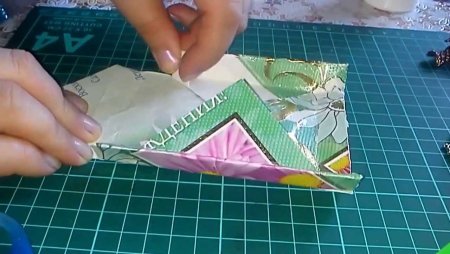 Как сделать коробочку из открыток