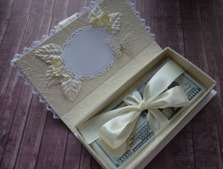 Подарочная коробка для денег на свадьбу